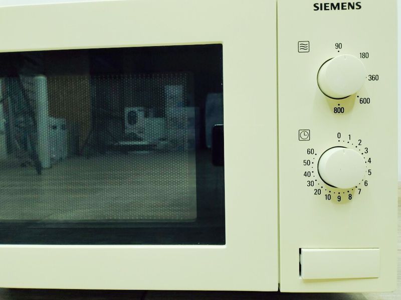 Мікрохвильова піч Siemens HF12M240 02 1270w sn 08004144410 000036904 фото