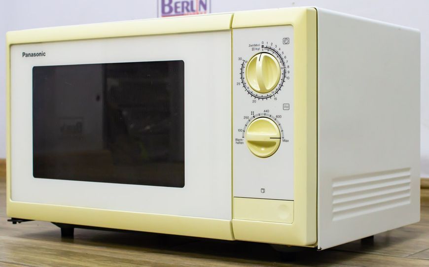 Мікрохвильова піч Panasonic NN 5252B 1420W sn U53181455 000016190 фото