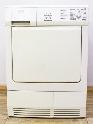 Сушильна машина AEG T55807 2400w 7 кг sn 52370745 000018882 фото