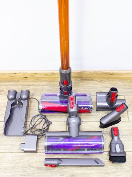 Пылесос вертикальный Dyson Cyclone V10 Absolute 000013842 фото