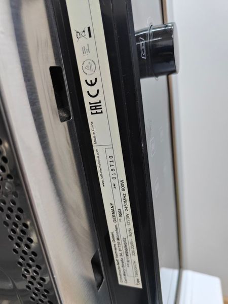 Микроволновая печь Neff sn EB00276700215819110594 000047701 фото