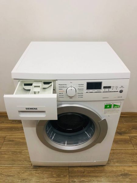Стиральная машина Siemens VarioPerfect Runner WM14E4R3 08 000043942 фото