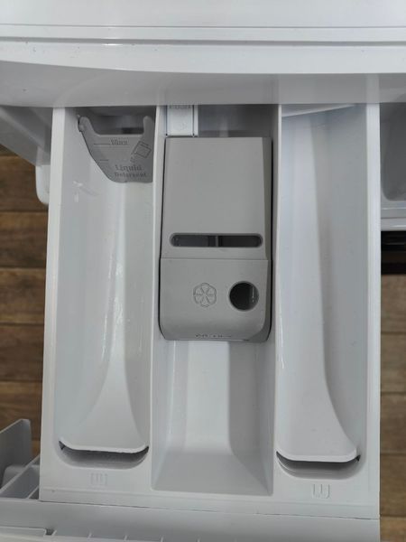 Стиральная машина AEG 6000 Series LR6AMZ410FL 2100W 10кг sn 52200034 000051594 фото