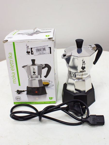 Кофеварка гейзерная электрическая Bialetti Espresso Maker 427647 000027005 фото