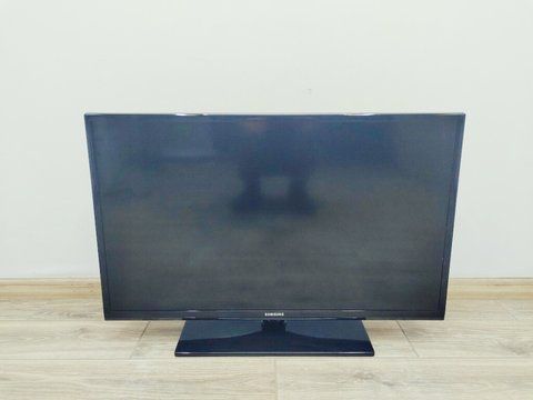 Телевизор 32 Samsung UE32EH4003W LCD HD 000037643 фото