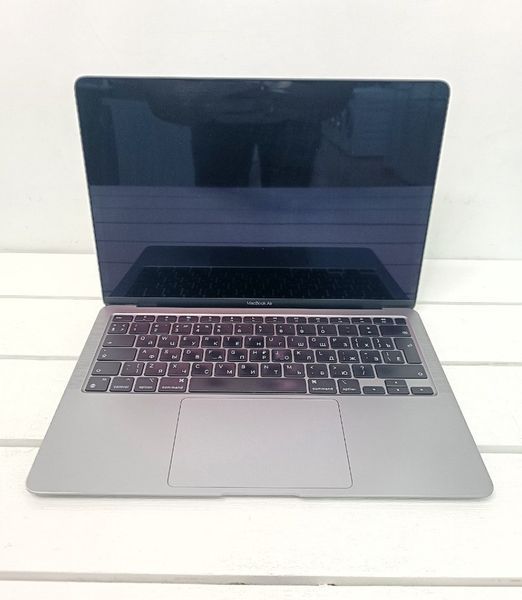 Ноутбук Apple Macbook Air A2337 13 Retina Apple M1 chip 8GB SSD 240GB Б/У Бат до 8 годин 000054087 фото