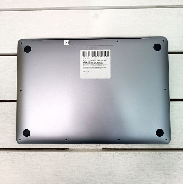 Ноутбук Apple Macbook Air A2337 13 Retina Apple M1 chip 8GB SSD 240GB Б/У Бат до 8 годин 000054087 фото
