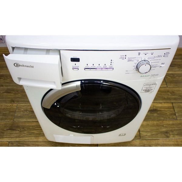 Сушильный автомат Bauknecht TK UNIQ 72A Di 000008686 фото