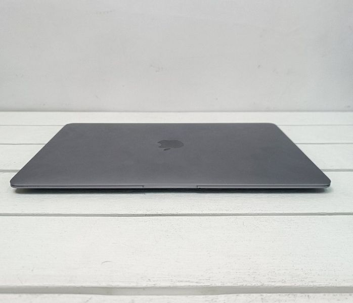 Ноутбук Apple Macbook Air A2337 13 Retina Apple M1 chip 8GB SSD 240GB Б/У Бат до 8 годин 000054087 фото