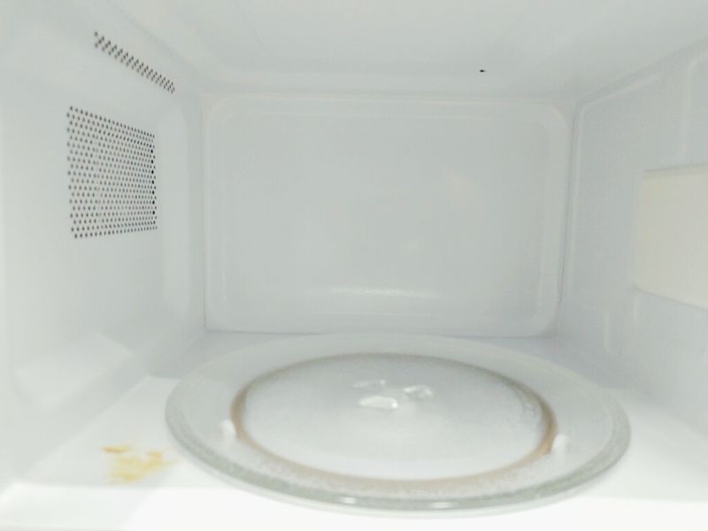 Мікрохвильова піч LG MS 192VUTT 1200w sn D0BTAKK00645 000036922 фото