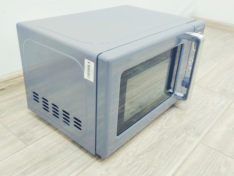 Мікрохвильова піч SilverCrest SMWC 700 B3 1050w sn 01993121 000032255 фото