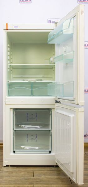 Холодильник двухкамерный Liebherr CUP 2211 Index 20G 001 000016923 фото
