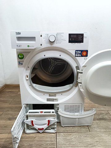 Сушильна машина Beko F997H22 900w7 кг sn 15206367 09 000046144 фото