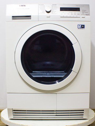 Сушильна машина AEG T77689IH3 1000w 8 кг sn 60580289 000034513 фото