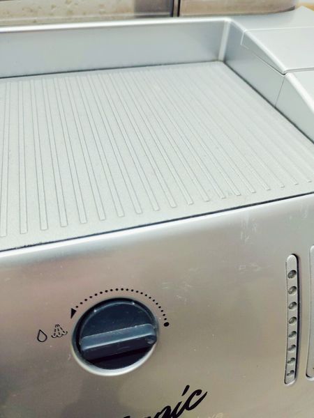 Кофемашина Saeco Magic de Luxe SUP012 000039742 фото