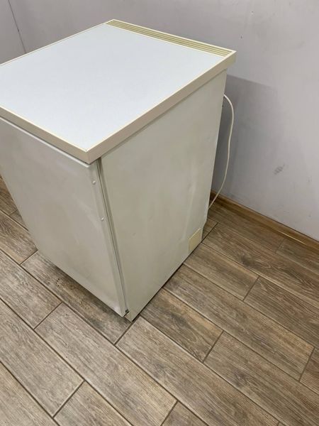 Холодильник однокамерний Siemens KT15LF0 100w 124л sn 7010 000045613 фото