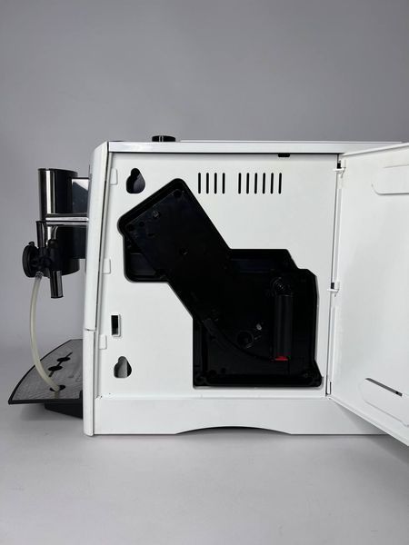 Кавомашина Miele CM 5100 1450w sn 1197208480 207е 000039133 фото