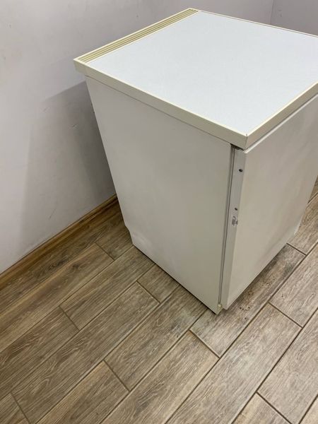 Холодильник однокамерний Siemens KT15LF0 100w 124л sn 7010 000045613 фото