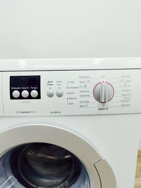 Стиральная машина Bosch WAE282H0 B4 000036148 фото