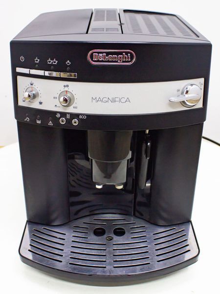 Кофемашина DeLonghi ESAM3000 B 000031943 фото