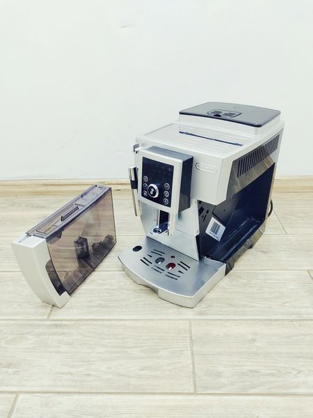 Кавомашина DeLonghi ECAM23 210 B 1450w sn 31521 000031625 фото