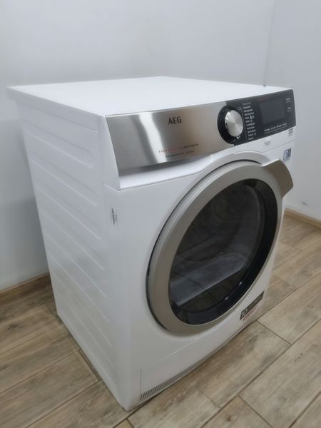 Сушильна машина AEG 8000 Series T8DE86685 700w 8 кг sn 81413041 000041138 фото