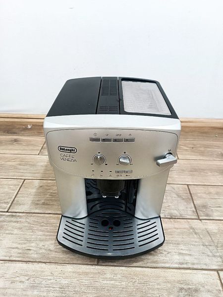 Кофемашина Delonghi Magnific ESAM2200 S 1350W sn 72815 000049311 фото