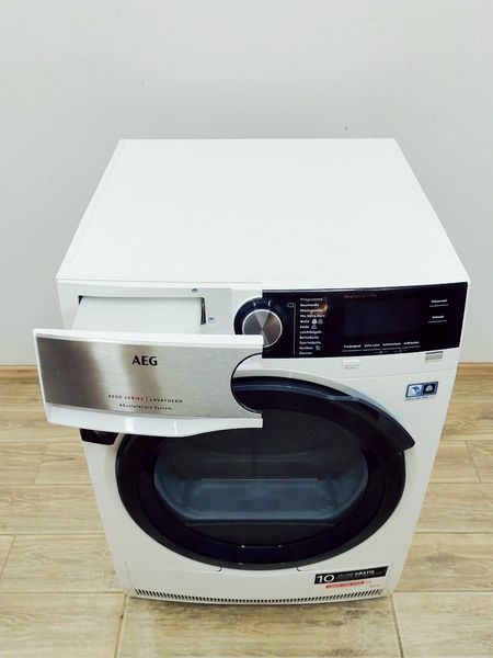 Сушильна машина AEG 8000 Series T8DS86689 700w 8кг sn 93829339 000042771 фото