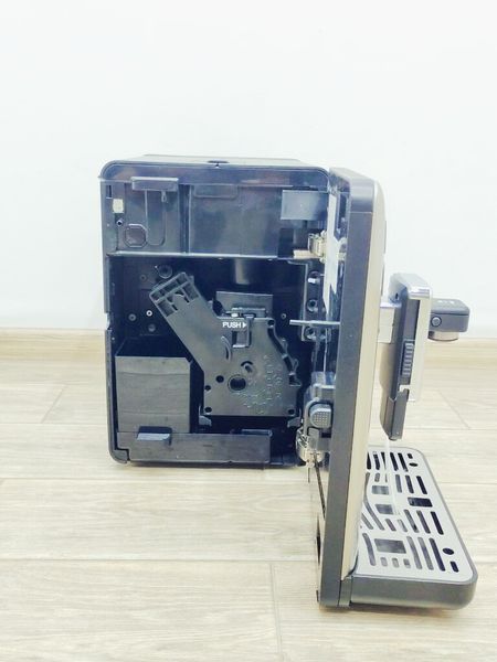 Кавомашина Saeco Energica HD8851 1850w sn TU901247211946 000040564 фото