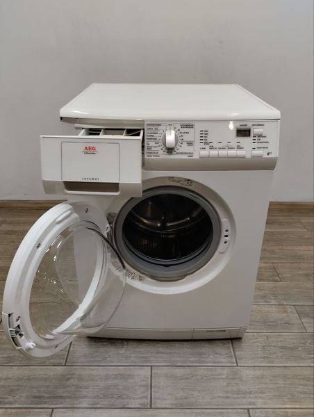 Стиральная машина Aeg L64840 6кг 2200w sn 95001537 000046254 фото