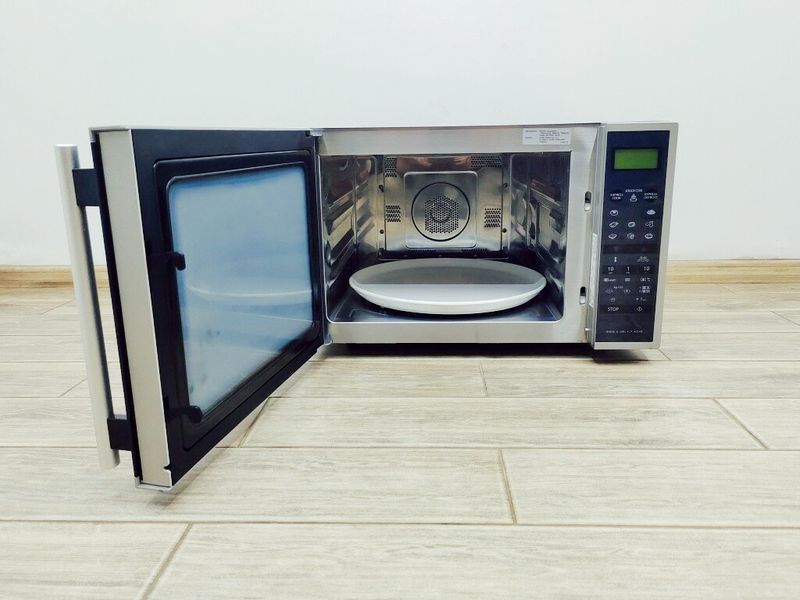 Мікрохвильова піч Sharp R 961 IN 2950w гриль 2800w sn 191122526_номер 61_122 партія 2 000040117 фото
