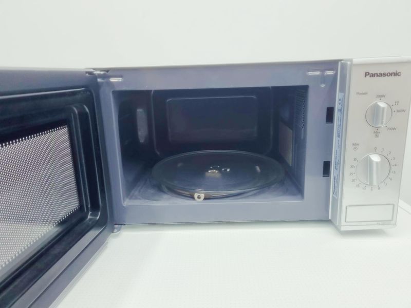 Микроволновая печь Panasonic NN E221MM EPG 000040986 фото