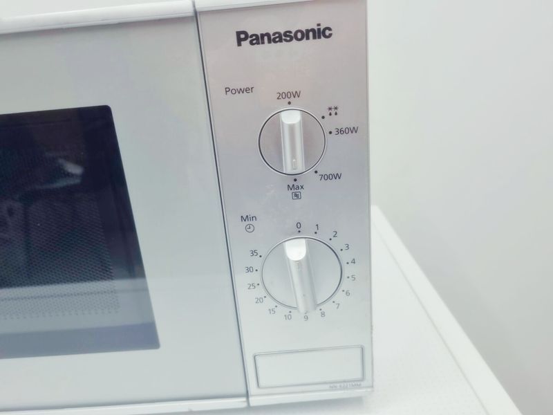 Микроволновая печь Panasonic NN E221MM EPG 000040986 фото