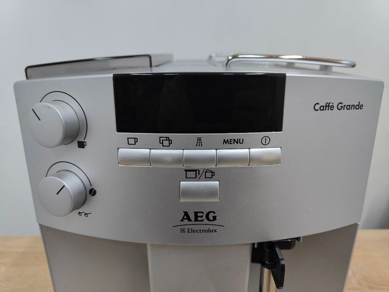 Кавомашина AEG caffe grande CG6600 1350W sn 13100084 000050079 фото