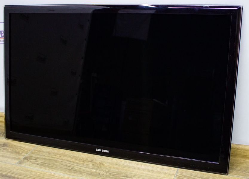 ТБ 40 Samsung UE40D5700 LED 100 W sn Z8D83SIBA01143Z 000013555 фото