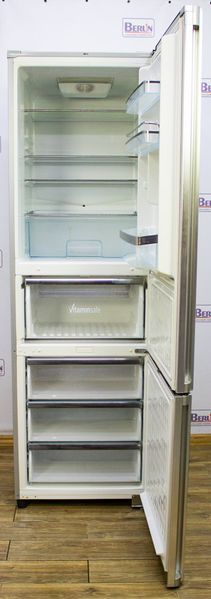 Холодильник двокамерний Panasonic NR B30FX1 XE 227+82L 175W sn Y9XE5911 000012903 фото