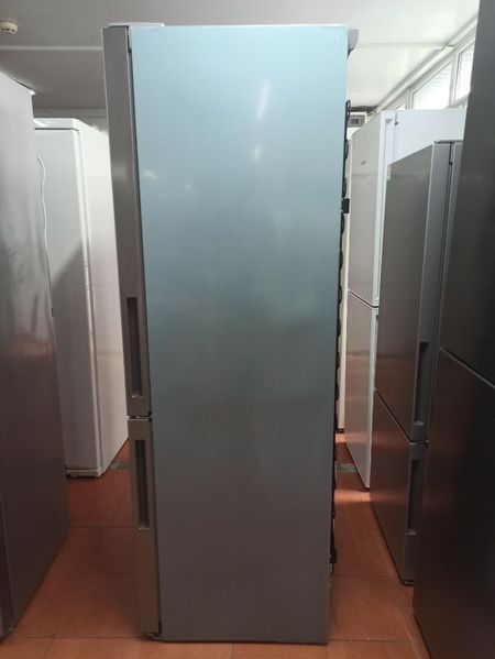 Холодильник двухкамерный Miele KFN 28132 D 000035513 фото