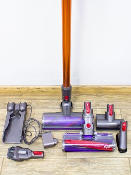 Пилосос вертикальний Dyson Cyclone V10 Absolute 34w бу LPNHK033668714 760е 000020710 фото