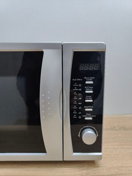 Микроволновая печь Clatronic MWG774 1000W sn 46244 000051106 фото