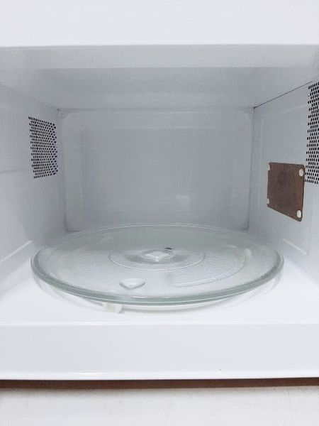 Микроволновая печь Whirlpool AVM518 000034663 фото
