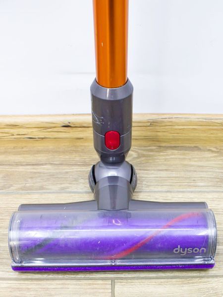 Пилосос вертикальний Dyson Cyclone V10 Absolute 34w бу LPNHK033668714 760е 000020710 фото