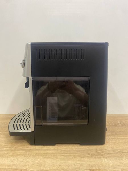 Кофемашина Delonghi Magnifica 1350w ESAM3200 S 000048834 фото