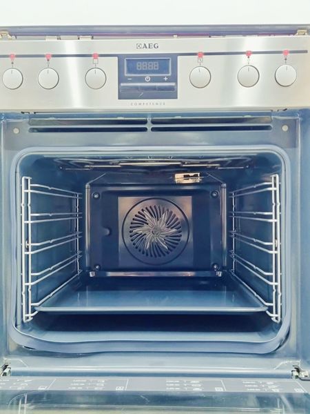 Електродуховка з варильною поверхнею AEG HE604062XB 7000w sn 62077113 000039418 фото