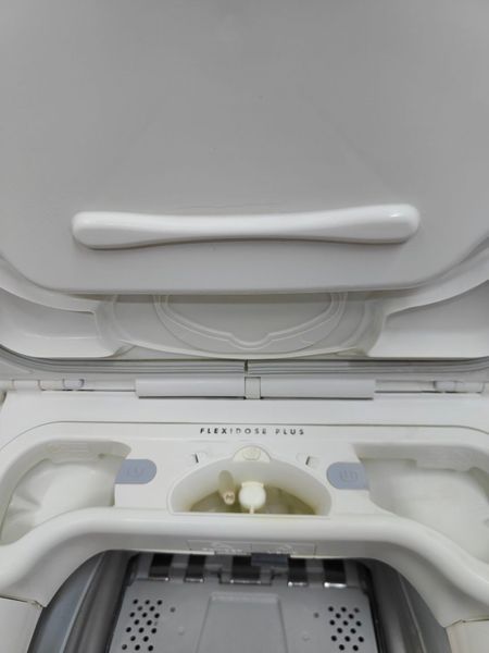 Стиральная машина вертикальная AEG Lavamat L71269TL 2200W 6кг sn 64000033 000049840 фото