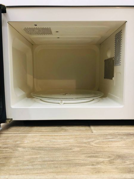 Микроволновая печь Amica MW 13037 000043236 фото