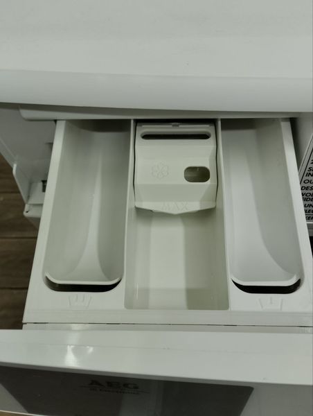 Стиральная машина AEG L74650A3 2200w sn 03700223 000047579 фото