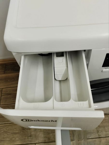 Стиральная машина Bauknecht WA Plus 622 Slim 2300W 6кг sn 858351303000 000049443 фото