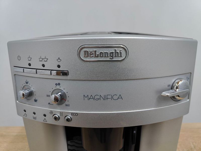 Кавомашина Delonghi Magnifica ESAM3200,S 1450W sn 21330 000050081 фото