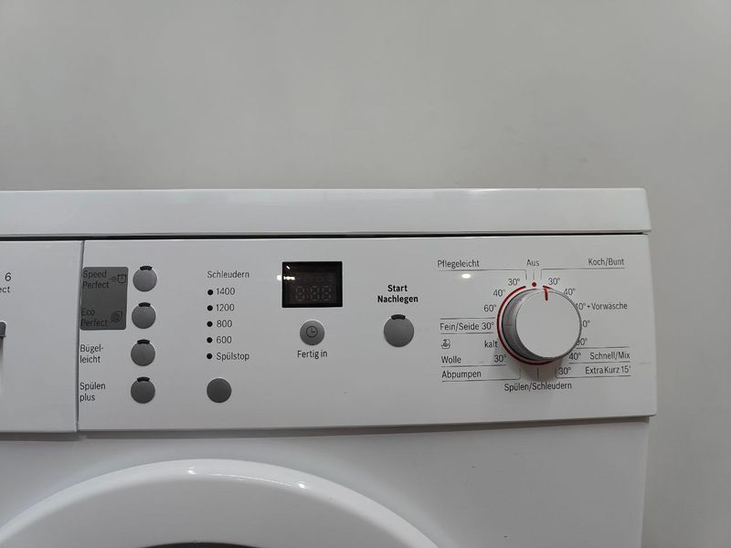 Стиральная машина Bosch Maxx6 VarioPerfect WAE28324 2000W 6кг sn 9111600131 000051673 фото