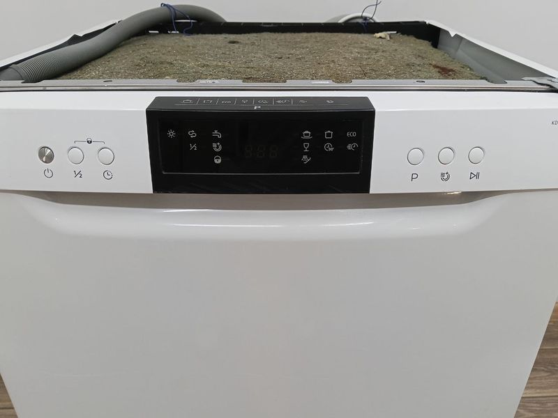 Посудомоечная машина Koenic KDW60111A2FS 2100W 14ком sn 1914000373 000049431 фото